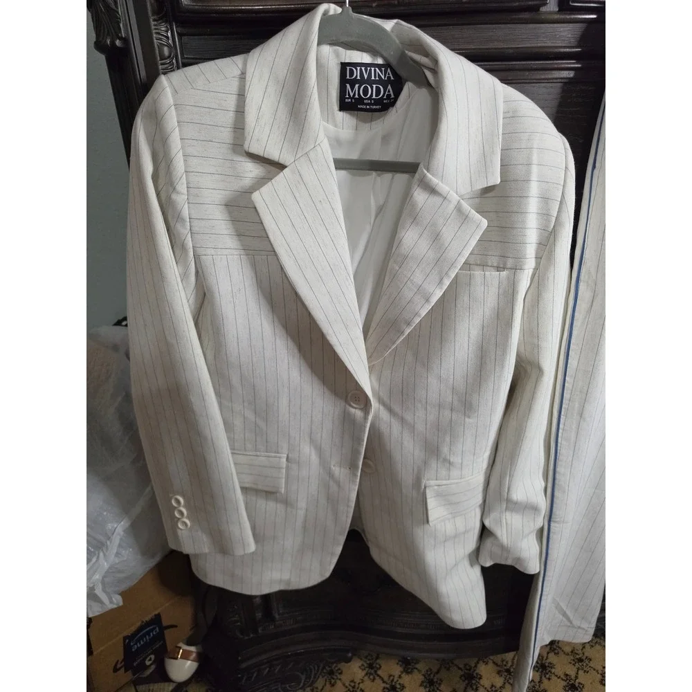 Divina Moda Womens Pinstripe Pant Suit Set Cream Blue Blazer Trousers Small